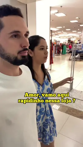 Toda mulher quando vai ao shopping 🤦🏻‍♂️😂😂😂 #tiktok #meme #foryou #foryoupage #humor #casal 