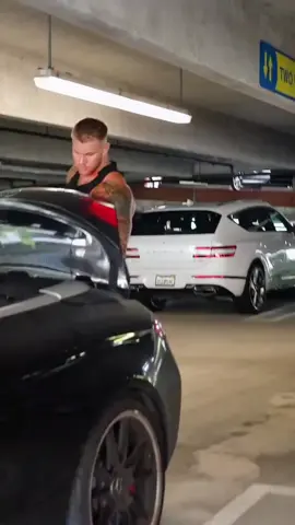 Let’s go to the gym !! You want to train with me ?? 🔥🥵 #GymLife #tiktokusa #fyp #tattooguys #men #amg63 #mercedesbenz 