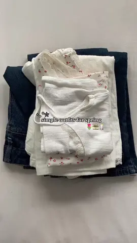 dont look at the caption look at the fits 🤍 #spring #outfitinspo #fashionforyou #records #outfits #aesthetic #aestheticoutfits #fyp #fashion #lanadelrey #taylorswift 