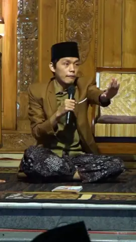 17.33 WIB #gusiqdammuhammad #sabilutaubah 