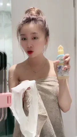 Chuyện chị em tí, em vừa tắm xong nèeee @🌻𝙷𝚘𝚊 𝙱𝚎́ 𝙽𝚑𝚘̉ 🍓 