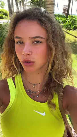 sul collo a bassa voce 