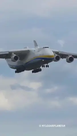 ANTONOV || AN-225 MRIYA ก็อก ๆ มีของมาส่งค้าาา😝🇺🇦 #an225 #an225mriya #antonov225 #antonov 