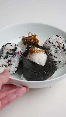 Pokemon food with Indian lime pickle 🍋 #fyp #food #tiktokfood #vegetarian #riceball #onigiri #EasyRecipes #lemonpickle #bonitoflakes #furikake #picnicideas #pokemon 