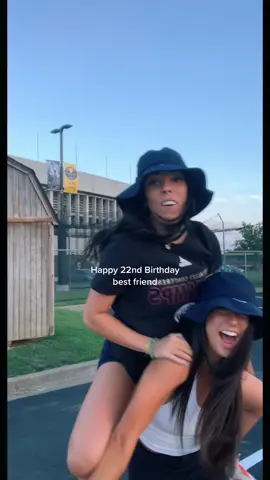 The best duo there ever was. ily so much💗💗💗 #BestFriends #hotcheeto #happybirthday 