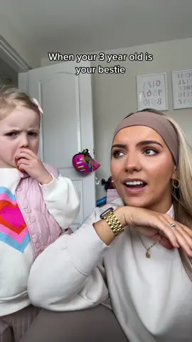 Babyccino dates & people watching with your child >>>  #toddlersoftiktok #mumsoftiktok 
