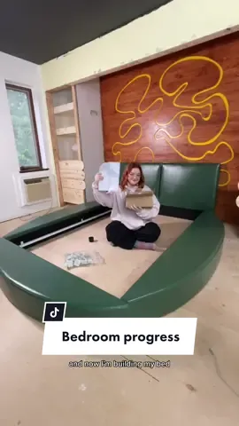 Replying to @skatef67 the bed is ready too! #diyhomedecor #interiordesigner #homeinspo #renovationseries 