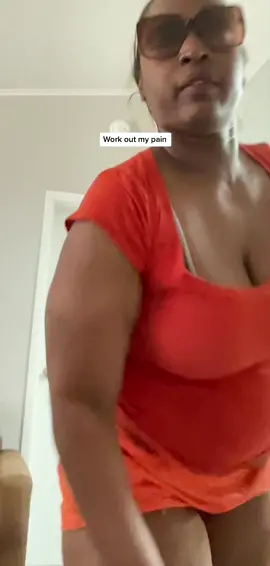 #foryourpage #foryoupageofficiall #fypシ #foryoupagechallenge #fypシ゚viral #titinic #tiktokusa🇺🇲 #tiktokny #axeratiochallenge #seehergreatness #chalen @vangayan7 this is who i am working hard , pray , dancing, laughing,and love other with no drama 