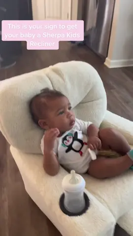 This is loveee. 10/10 Recommend  #10months #babygirl #babyrecliner #biglots #foryou #fyp #foryoupage #musthave #babychair #kidschair #comfy #recliner #stylish #decor 