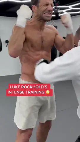 #mma #lukerockhold #training #bareknuckle #sports (via lukerockhold/IG)