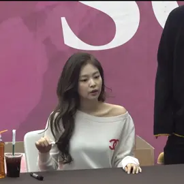 اسألوني اسأله وانا اجاوب بكل صراحه 🙂. #جيني🐱💗 #جينيستر🐱💗 #jennie_kim #kpop #jennie #بلينك_للابد😩💥 #جيني_كوين🤕💥 #جيني_ستان😩🦋 #فانكامات_كيبوب😜✨ #blackpink #جيني #فانكامات_الناز🐱💗 #fancam_jennie #fancam_kpop #