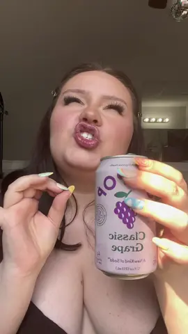 do you guys like these? #tastetest #OOTD #olipop 