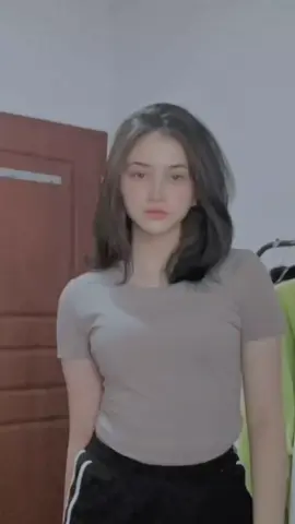 Rambut singa nya🦁 meresahkan #claralasut #aspri #CapCut 