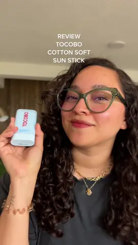 Es mi protector solar favorito para retocar ☀️ es muy práctico y me encanta que no se siente en la piel 🙌🏽 10/10 ☀️ Tocobo cotton soft sun stick SPF 50+ 🛍️ Lo compré en @uyu beauty  #tocobo #tocobosunstick #protectorsolar #skincaretips 