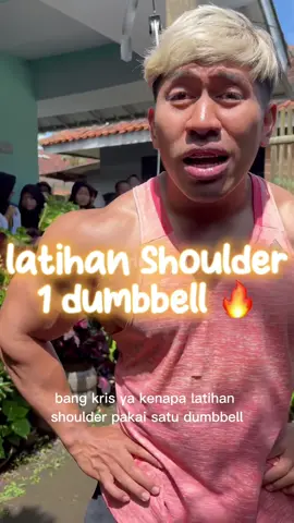 shoulder dengan 1 dumbblee dirumah aja ?! yuk ikuti latihan nya, buat tambah tenaga latihan cek keranjang kuning🔥🔥 @Evolene Official #evolene #evoleneofficial #chrisputra #gym #Fitness #shoulder #workout #fyp #fypシ 