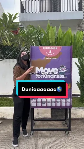 berbagi bareng Ultra Milk dengan ngelakuin Kindness On The Road seru bgt! Jangan lupa cek terus Instagram @ultra_mym karena selama bulan ramadan ini banyak keseruan #MoveForKindness & banyak hadiah menarik loh ges🥰🥳