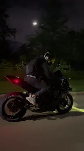 Personal flame thrower🫶🏼 • • #reels #motolife #yzf #1000cc #r1 #yamaha #yamalube #2wheels #bikelife #instamotogallery #bikeswithoutlimits #txbikes #texas #viralreels #superbike #instabike #enjoytheride #fyp #streetbikes #texasbikers #motorcycles #instabikes #2023 #htown #instayamahariders #newcolorway 