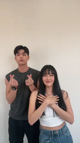 First video, Finally! ขอบคุณพี่นุ่นที่สอนเล่นครับ 😅 #ถ้าเธออยากไปทะเลฉันพร้อม #dancechallenge #Nuneworranuch  #josswayar #lonelinesssocietytheseries #lonelinesssociety #นุ่นวรนุช #จอสเวอาห์ #tiktokdance #ท่าเต้นน่ารักง่ายๆ 