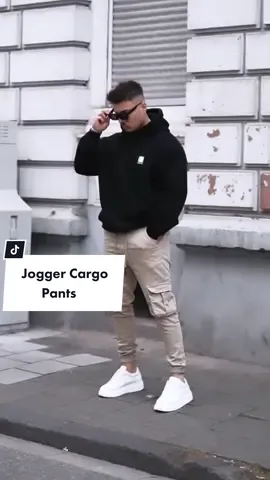 Lawa giler jogger cargo pants ni! Serious cutting padu dan style giler🔥🔥🔥 #InspirasiRaya #fypシ゚viral #fyp #outfitideasforyou #outfitideas #menoutfitideas #menoutfit #joggerpants #joggercargopants #joggercargo #seluarjogger #seluarkargoviral #seluarkargo6poket #seluarkargo 