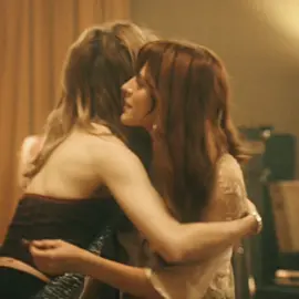 they always comfort each other #daisyjonesandthesix  #djats #djatsedit #daisyjones #karensirko #fyp 