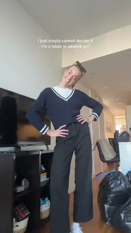 i feel like my vibe is constantly switching from one to the other lol #lalala #okokok #lalalachallenge #lalalagirl #okokokgirl #nyc #nycmodel #newyorker #OOTD #outfitinspo #nycstyle #businesscasualoutfits #modeloffduty #modeloffdutylooks 