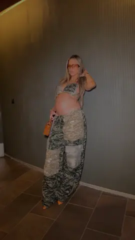 Free the bump 🤰🏼 #pregnancy #babybump #fyp 