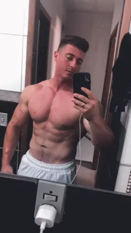 #musculação #Fitness #muscles #GymLife #muscle #gym #vidasaudavel #academia #bodybuilding #academiamotivação #fisiculturismobrasil #fisiculturismo #treino #sejaomelhor #Lifestyle #gymvibes #photo #gymmotivation #strongman 