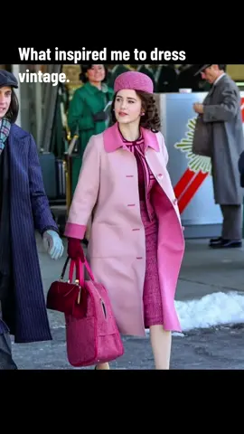 When you had big Dreams for dresssing vintage but its too hot for the pretty hats, gloves, and coats! 🎙️ @mrsmaiselthemarve #vintage #vintagevibes #vintagefashion #vintagestyle #vintagebeauty #mrsmaisel #themarvelousmrsmaisel 