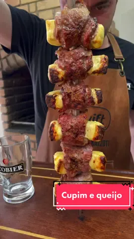 Cupim e queijo coalho direito na brasa boa brasa forte! #comidaboa #gastronomia #churrasco #bbq #cupim #comidacaseira #comidasaudavel #comidasaludable #petisco #comidadeboteco  Panelas de ferro @rigfundidos 