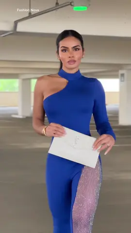 Classy in @fashionnova 🤩💋 #fashionnovapartner  #OOTD #viral 