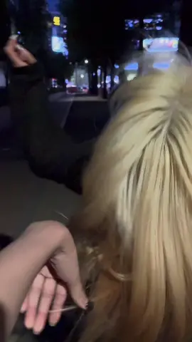 ??? : 누나 틱톡커예요?? #miu미우 #fyp 