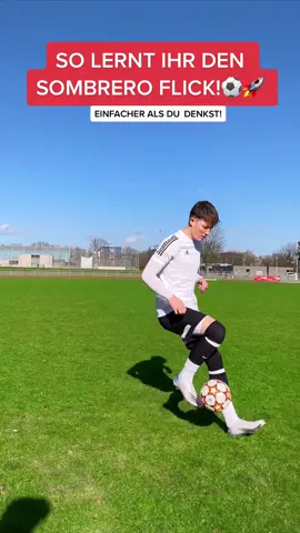 SO LERNT IHR DEN SOMBRERO FLICK!⚽️🚀 #fussball #tipps #tricks #tutorial  