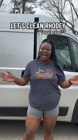 Tiny living = A consistent huge mess so let’s clean Rhodey while I share an answer to the most asked questioned about my van life decision ft. ForceFlex MaxStrength by @gladproducts 🗑️ #ad  . . . #vanlife #vanlifedaries #vanlifequestions #gladbags #gladbag #gladproducts #tinyliving #cleanwithme #CleanTok #nomadiclifestyle #rhodessontheroad #sydneyyrhodess 