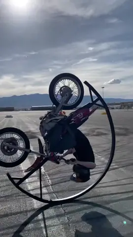 Throwback to when Jason Pullen and @Smashleyyfitz let me try the Roll Bike! The bike was absolutely epic. Who would give this a try? #XR100 #CRF100 #honda 