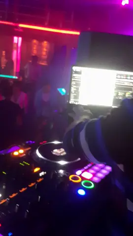 Un x100to - Fronteras Ft Bad Bonny MEGA DISCO LOUNGE - HUARAZ  DJ TOLY 