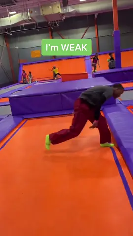 Instant ankle break 😭 #funnyfail #trampolinepark #shoutoutot (h/t thass.lijah/TT)
