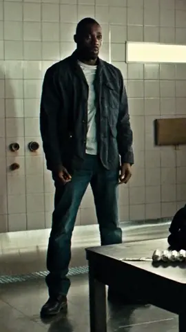 O segredo está na distração. 🍷🗿 Filme: Bastille Day - Missão Antiterrorista #sigma #inspiração #disciplina #filmesmotivacionais #motivacional #sucesso