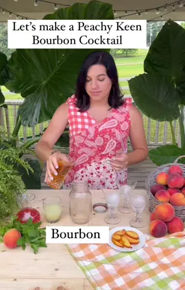 We LOVE this peach bourbon cocktail 🍑 #fyp #cocktails #cocktail #drinks #cocktailsanddrinks #cocktailrecipe 