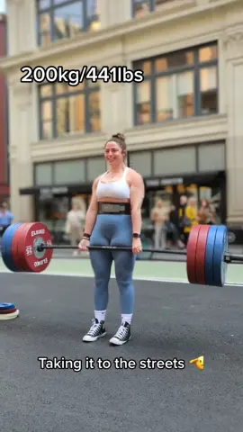 Nothing like a lil outdoor workout on the streets of NYC 🥰 #Fitness #FitTok #bodybuilding #powerlifting #gym #GymTok #workout #powerlifter #motivation #inspiration #bodybuilder #girlsthatlift #musclemommy #legday #deadlift 