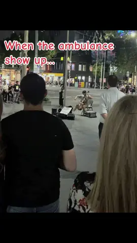 #violin #streetviolin #funnyvideos #fyp #foryoupage #viralvideo #goldenhour #violinist #violintok 