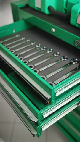 You’re obsessed with tools? Don’t worry, we got you covered! Discover our full range online www.satatools.eu 🛠️😍 #handtools #tools #satatoolsuk #sata #wrench #sockets #tooltrolley #meobsessedwithyou #obsessed #satatools #hardware #fy #fyp #car 