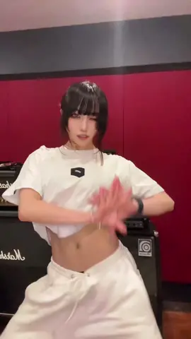 いつもゆるゆるなのでたまには本気め #早送りしてません 笑 #뱅뱅 #06 #bangbang #viral  #fyp #foryou #trendingdance #trendingtiktokdance #tiktokdance #dancer #dance #trendingsong #おすすめ #fypシ #毎日投稿 #xyzbca#ヘーゼルメイク 