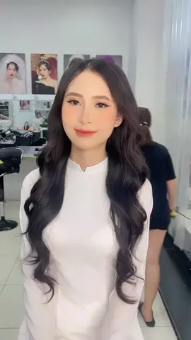 Kỷ yếu thôi cũng phải xinh như thế này❤️ ##makeupQuynhphuong ##makeupkyyeu##makeupchuyennghiep ##makeuptiec_sựkiện ##makeupcodau ##hottiktok_xuhuong