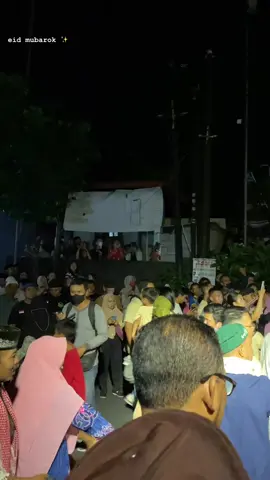 HINDU BALI X MUSLIM 😍 Malam Takbiran di Bali dengan Gamelan Baleganjur, Jumat (21/04) malam. video by nauvalerick #denpasarnow #fyp #bali #takbiran #lebaran 