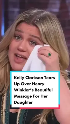 She’s fine, we’re fine, everything’s fine. 🥹 #KellyClarkson #HenryWinkler (🎥: The Kelly Clarkson Show) 