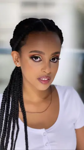 📞 for booking👉🏽0916074505 #makeupartis #beauty #mua #makeuptotorial #melaninmakeup #blackgirlmagictiktok #makeupforblac#makeupforblackwomen #ethiopianmakeupartist #makeupartistinaddis #fypage #fyp 