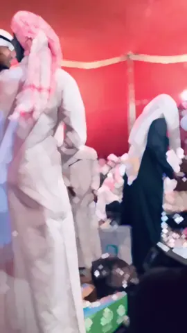 رايح بيشه لحن انا في الماضي