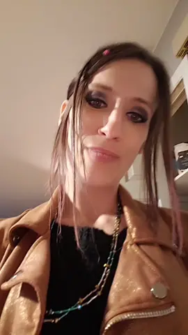 Parce que j'aime cette chanson 🤣#dontcallmeangel #heyboy #foryou #fyp #pourtoi #pourtoii #music #girlpower #woman #angel 