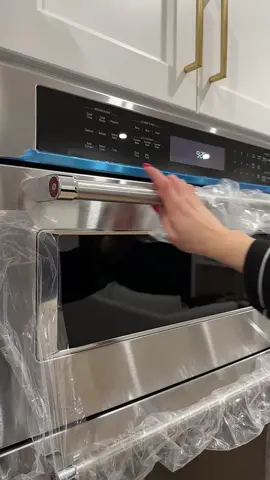 Unwrap my new kitchen aid wall oven #Home #kitchenaid #asmr #kitchenaidcanada #walloven #fyp 