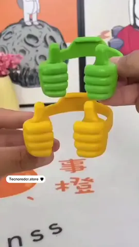 #NUEVO  🥰HOLDER PARA CELULAR DE MANITAS 😍 ❤️ Precio ₡3.500.✨ 💖Ve tus películas, series y videos, cómodamente con nuestro nuevo holder de manitas. Su diseño es lindo y divertido, viene en una variedad de colores para que escojas el que más te guste. Lo mejor es que gracias a su tamaño y flexibilidad podrás llevarlo a donde quieras.😍 💕CARACTERÍSTICAS💕 ✅Portátil. ✅Flexible. ✅Funciona con cualquier teléfono. ✅Puedes colocar el teléfono en horizontal o vertical. ✅Excelente calidad. 🎨Colores disponibles: ⚫️Negro. ⚪️Blanco. 🟡Amarillo. 🔵Celeste. 🔴Rojo. 💖Rosado. 🟠Naranja. #parati #abril #fyp #ticos #costaricatiktok #tiktok #abril2023 #mujeres #mujer #ticas #soporte #soporteparacelular #siguenos #celulares #tablet #ipad 